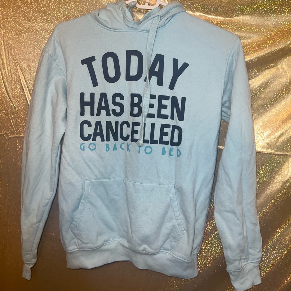 Pull over hoodie